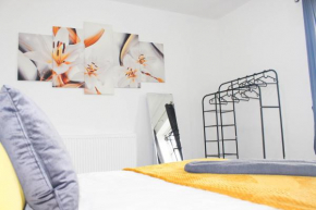 2 Min walk Etihad Stadium & Coop Arena - 3BR, Free parking